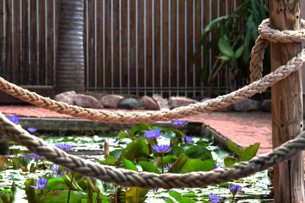 Hotel Tropiq Cairns Exterior foto