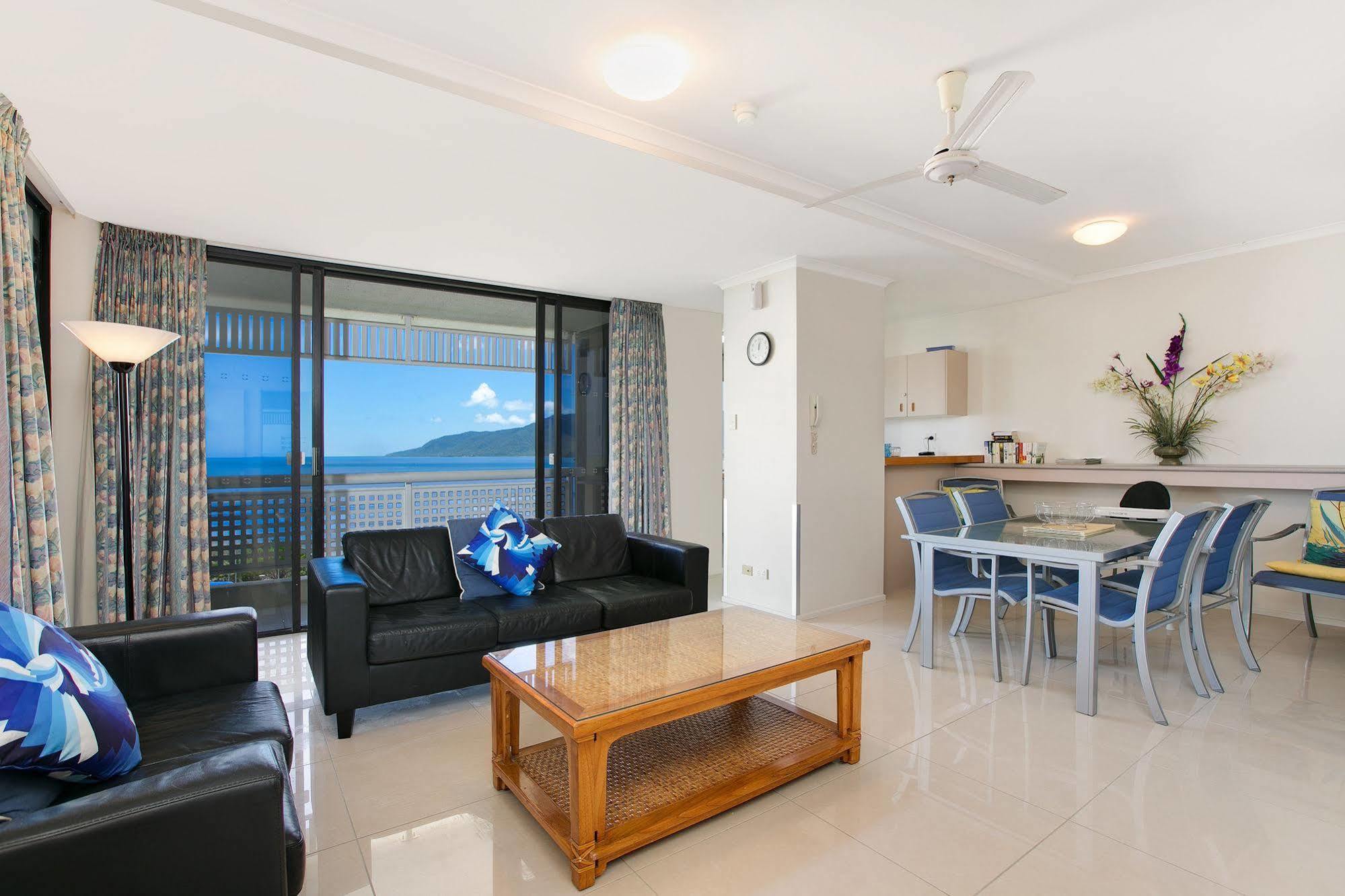Hotel Tropiq Cairns Exterior foto